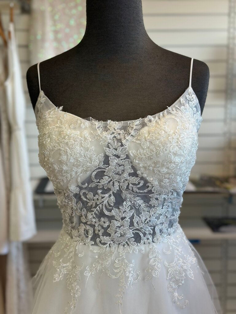 Dave & Johnny Beaded Top Ballgown 14