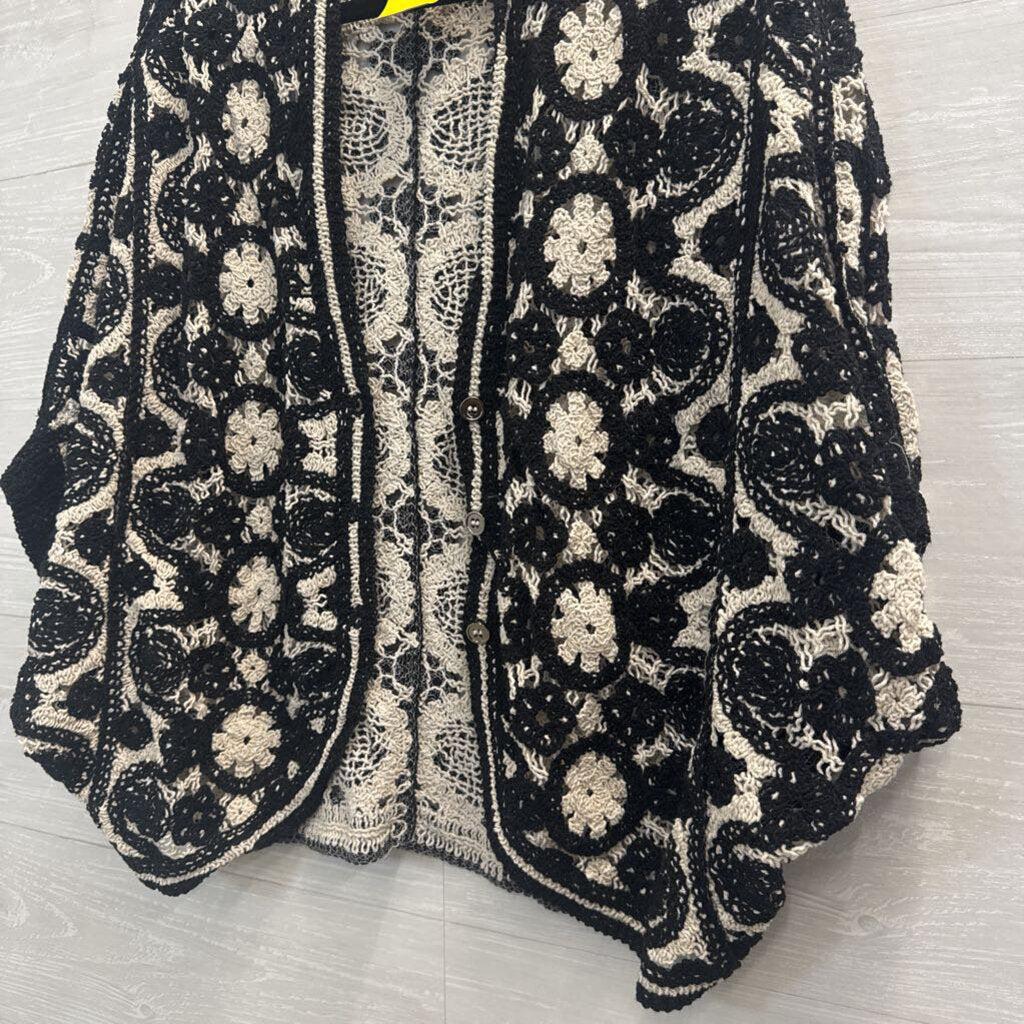 POL Black/ Beige Crochet Knit Print Open Front Top One Size
