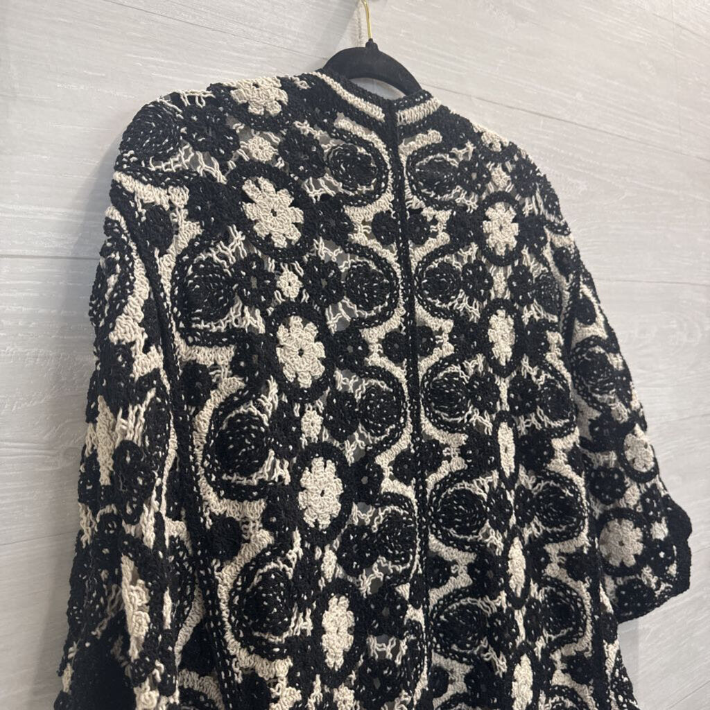POL Black/ Beige Crochet Knit Print Open Front Top One Size