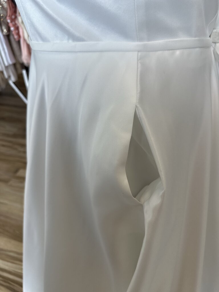 Jessica McClintock Simple Satin Wedding Dress 26