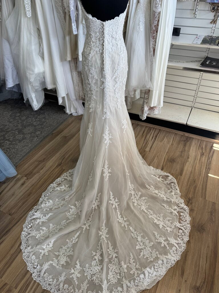 Essense of Australia Strapless Beaded Lace Fitted Wedding Dress 12