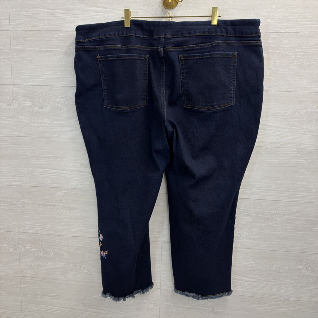 The Pioneer Woman Dark Wash Floral Embroidered Pull On Jeans 2X