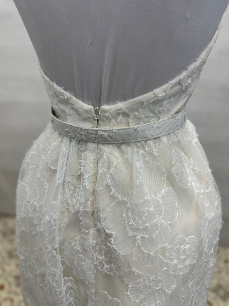 Dress the Population Ivory Short Halter Belted Short Dress Size Medium