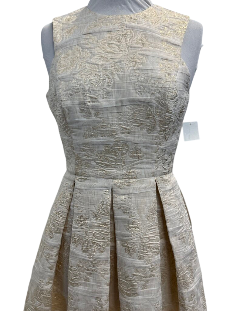 Dress the Population Ivory/Gold Short Brocade Medium