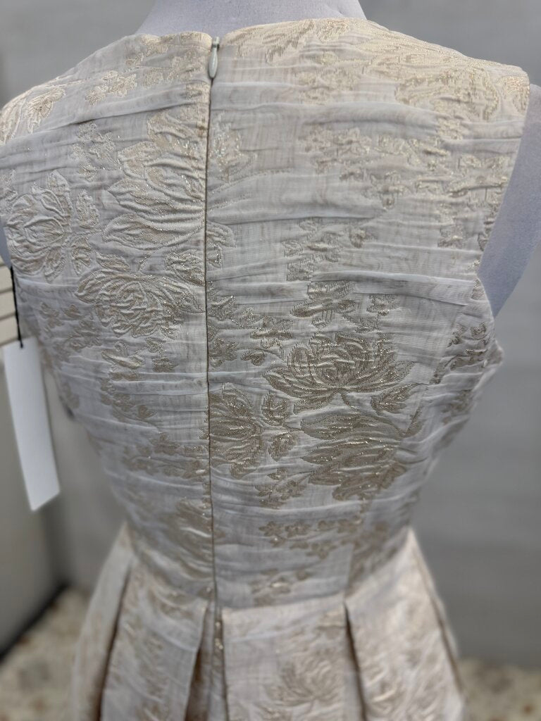 Dress the Population Ivory/Gold Short Brocade Medium