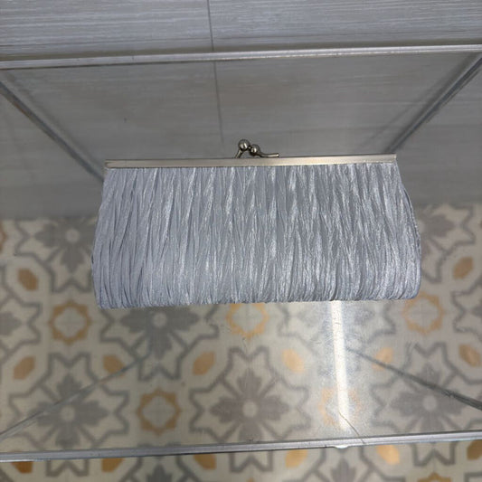 Silver Crinkle Kiss Lock Small Clutch Purse