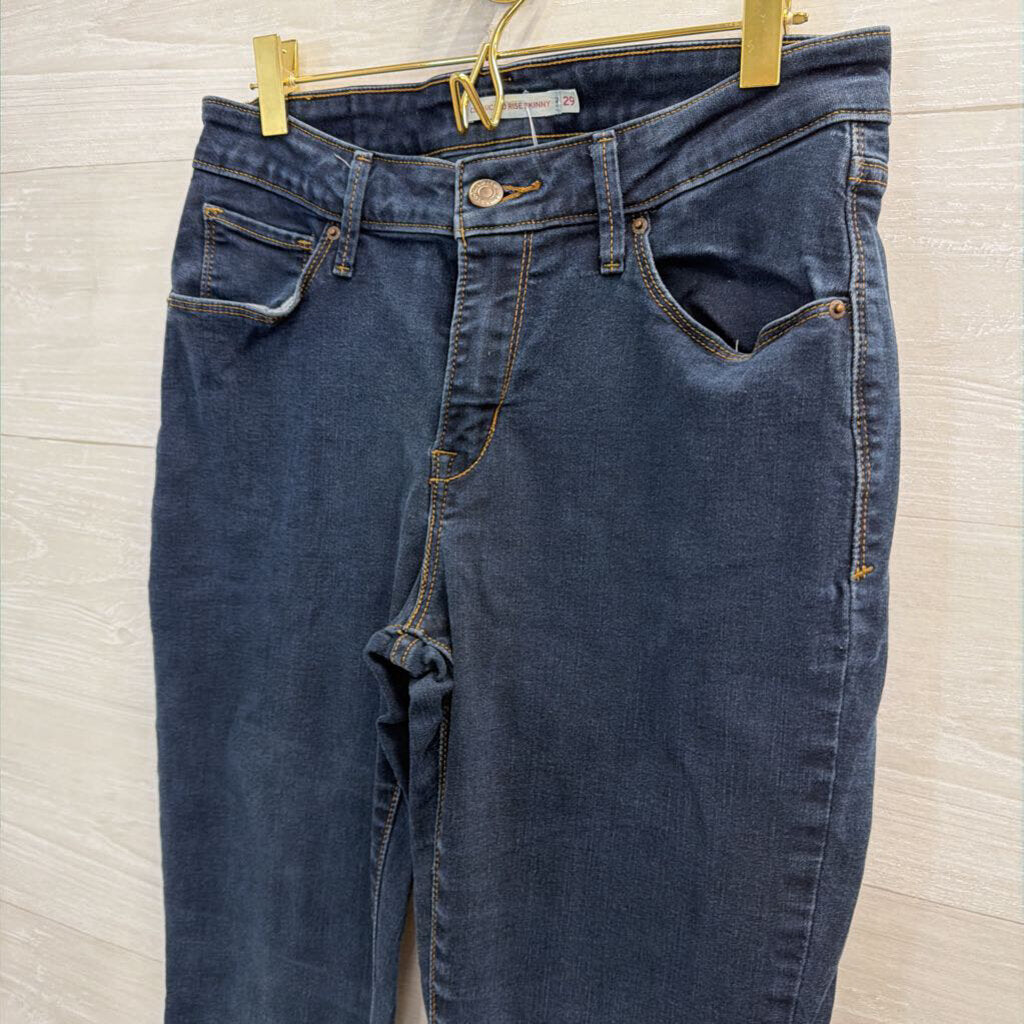 Levi Dark Wash Classic Mid Rise Skinny Jeans 29