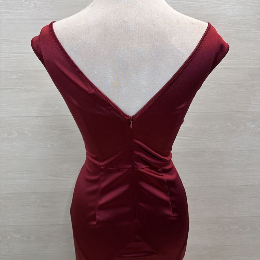 Muxxn Burgundy Silky High Neck Long Formal Dress Large