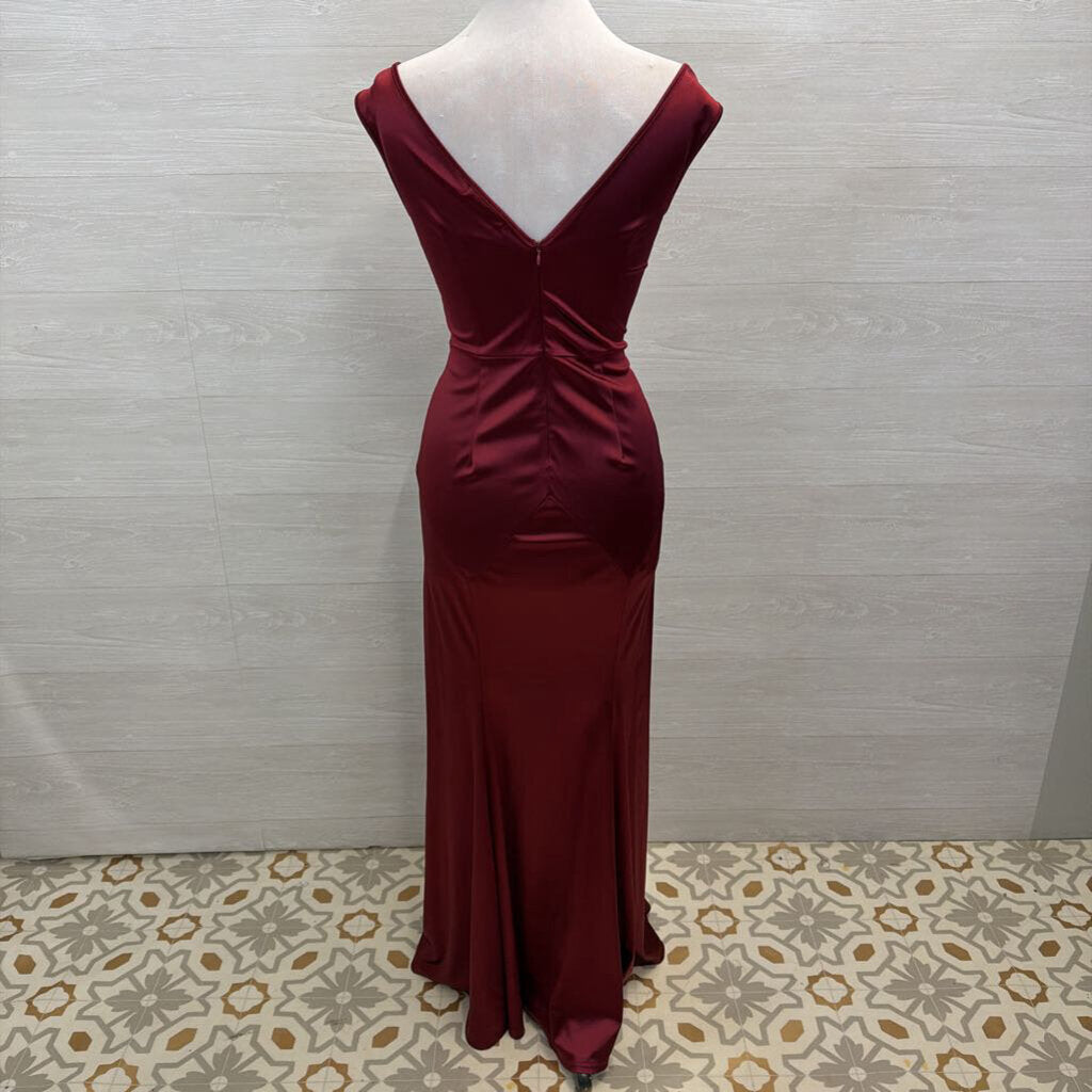 Muxxn Burgundy Silky High Neck Long Formal Dress Large