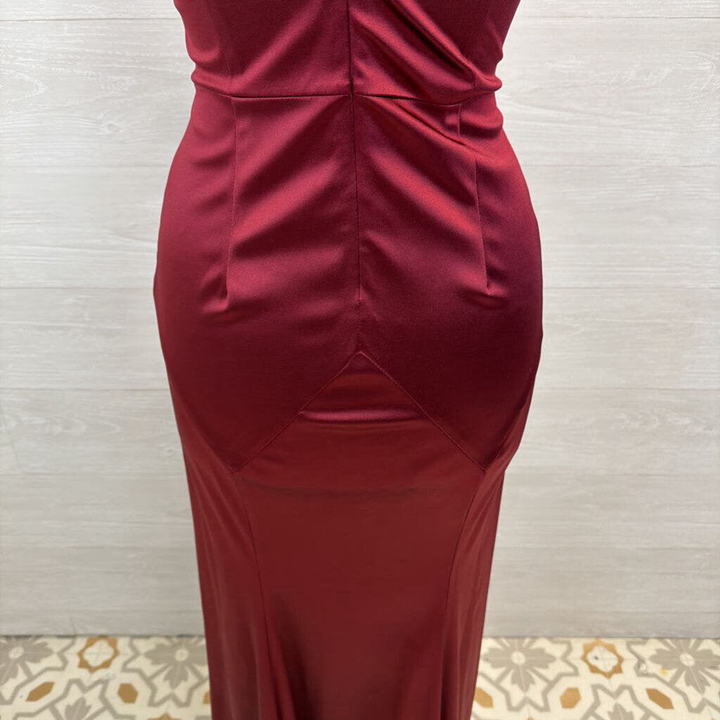 Muxxn Burgundy Silky High Neck Long Formal Dress Large