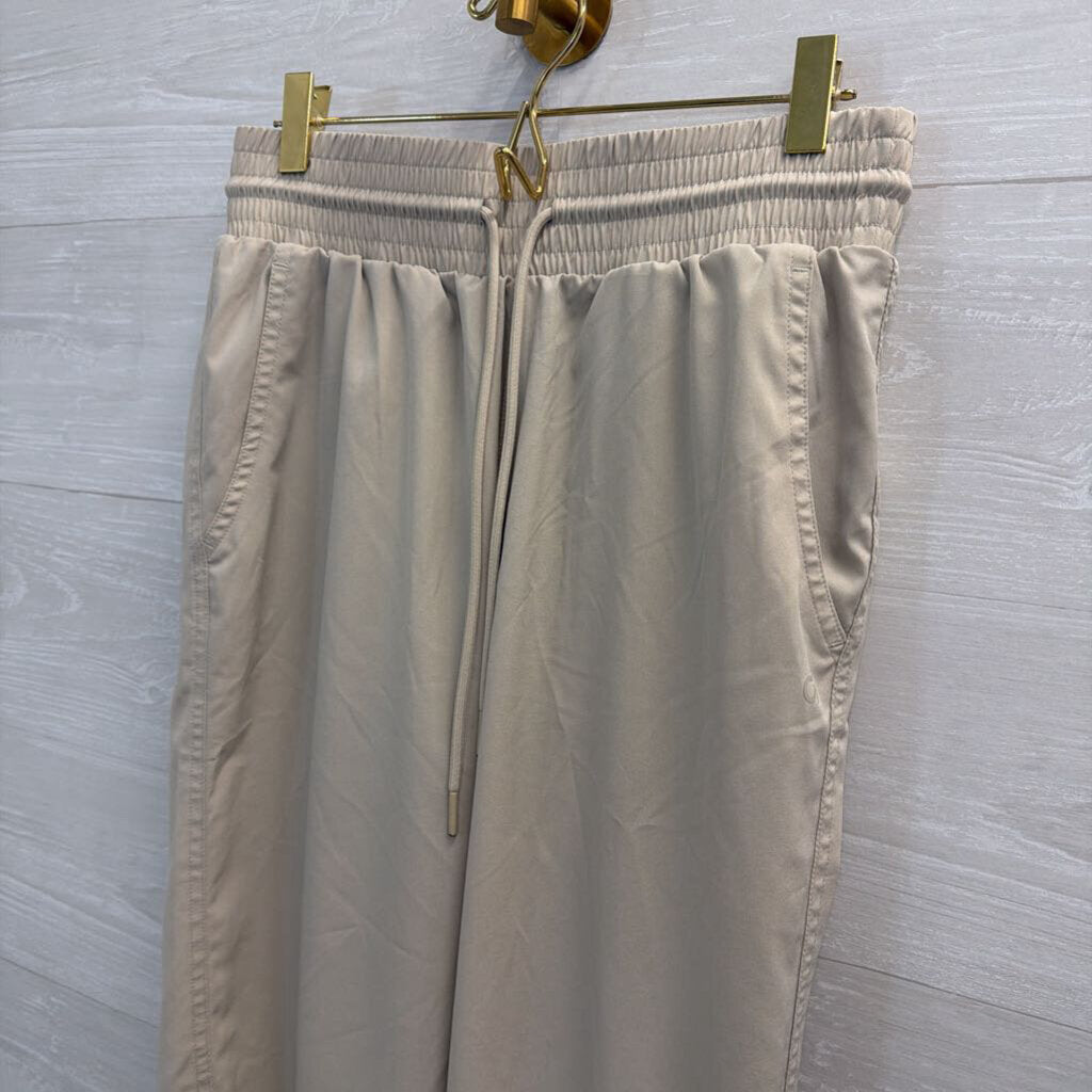 Gap Fit Khaki Athletic Pant Small