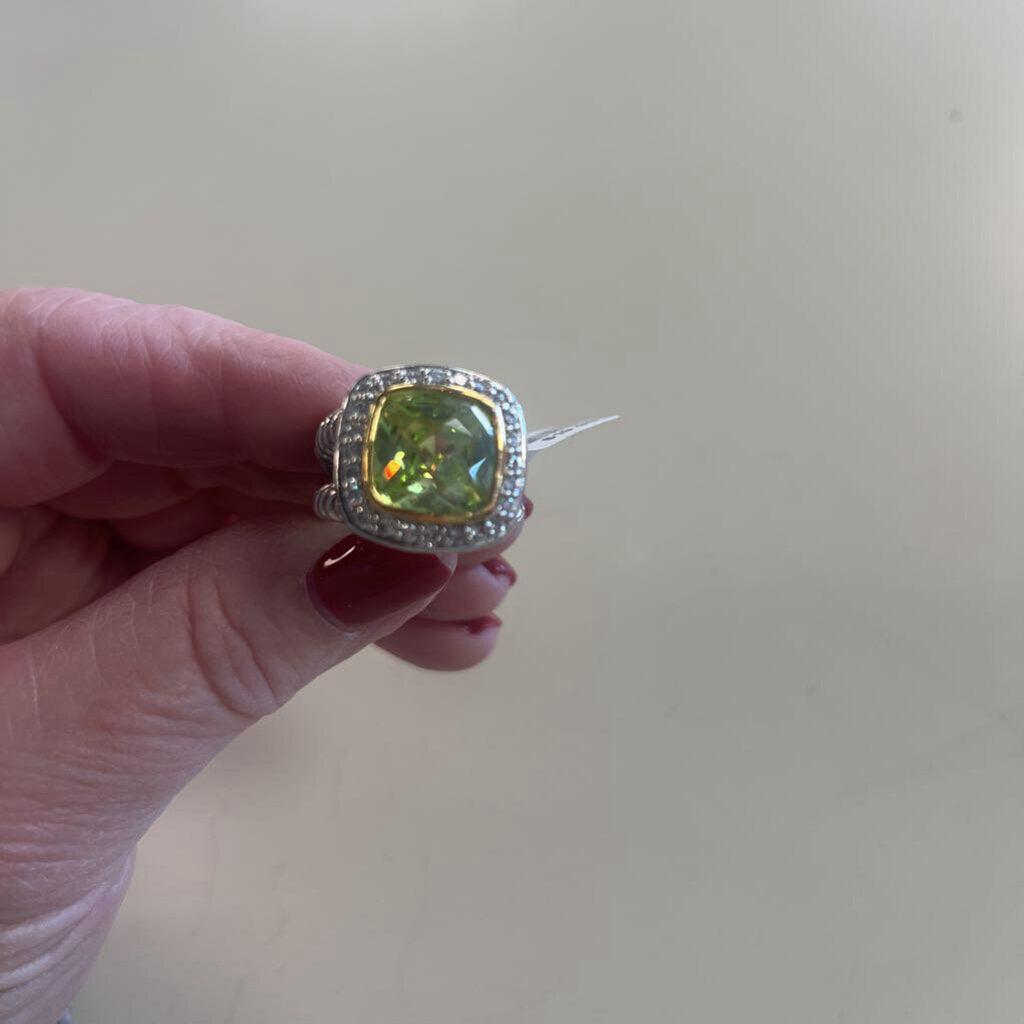Silver Toned Stone Costume Jewelry Size 8