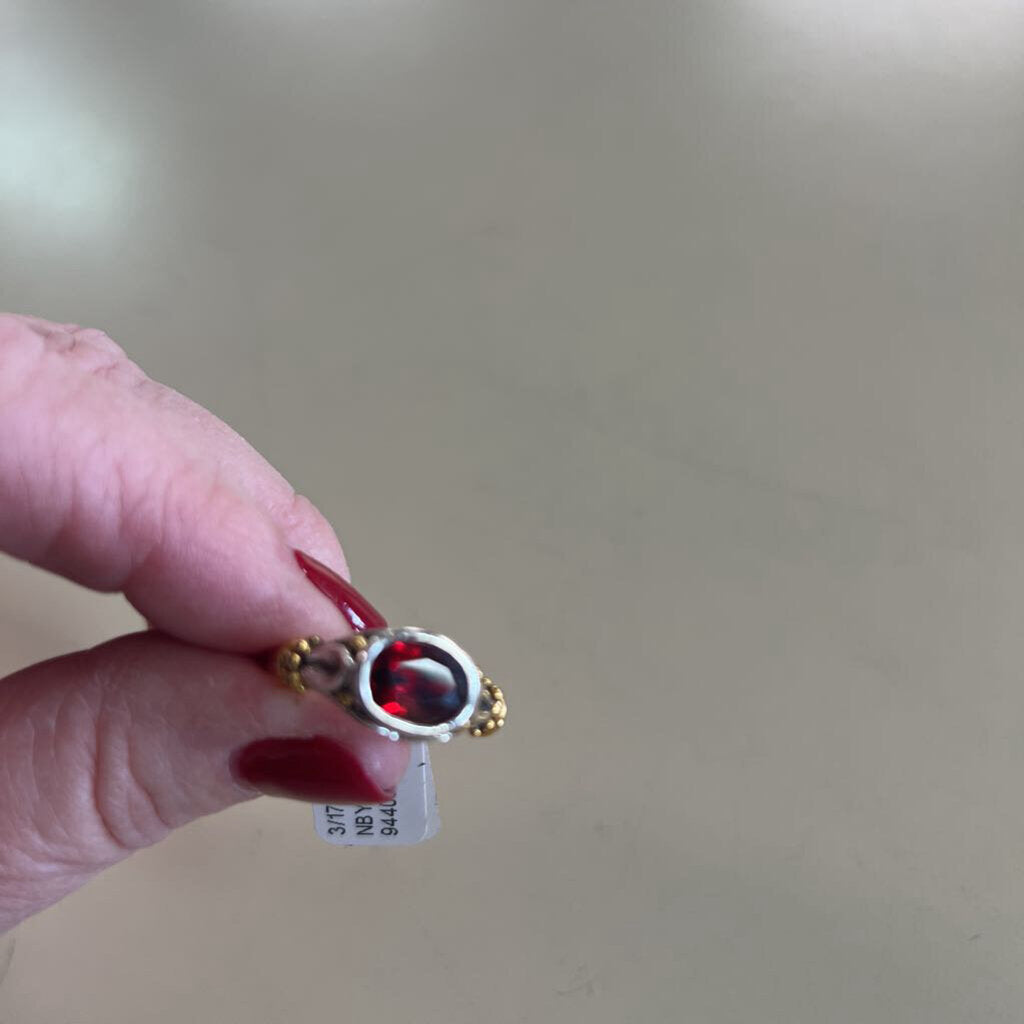 Silver Toned Stone Costume Jewelry Size 9