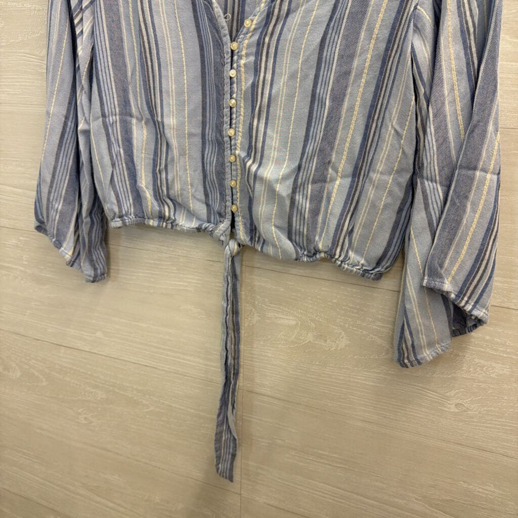 American Eagle Cropped Blue Striped Top Small