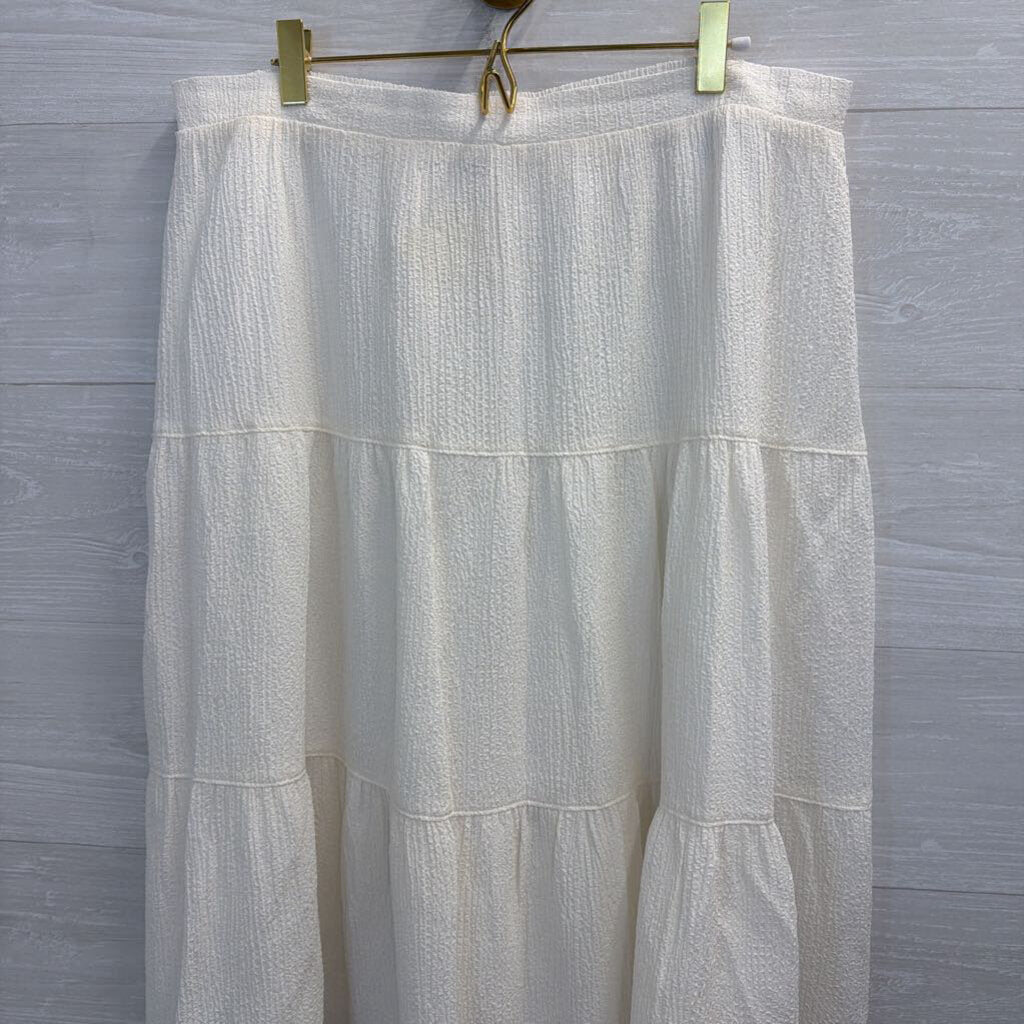 Anne Klein White Textured Midi Skirt Large