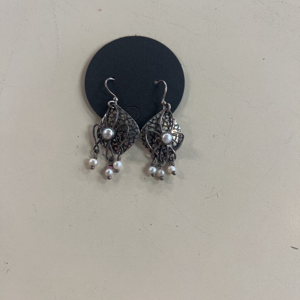 Handcrafted Pearl Drop Earrings