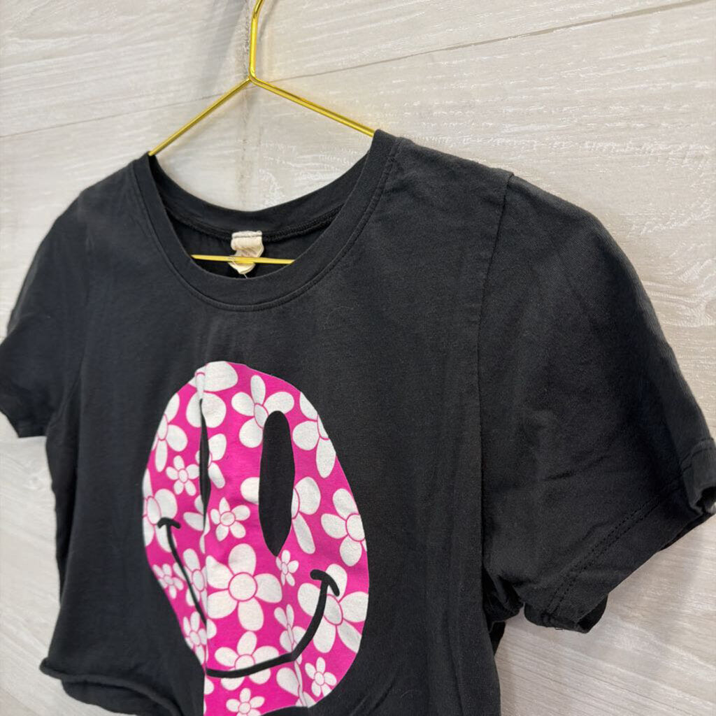 Altar'd State Grey/ Pink Smiley Face Cropped Short Sleeve Graphic Tee Extra Small
