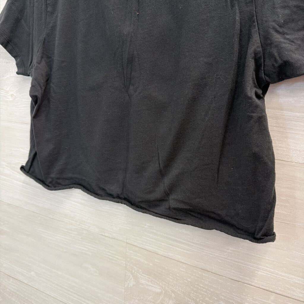 Altar'd State Grey/ Pink Smiley Face Cropped Short Sleeve Graphic Tee Extra Small