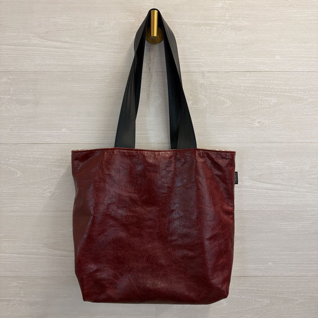 TXTUR Burgundy Leather Tote Purse
