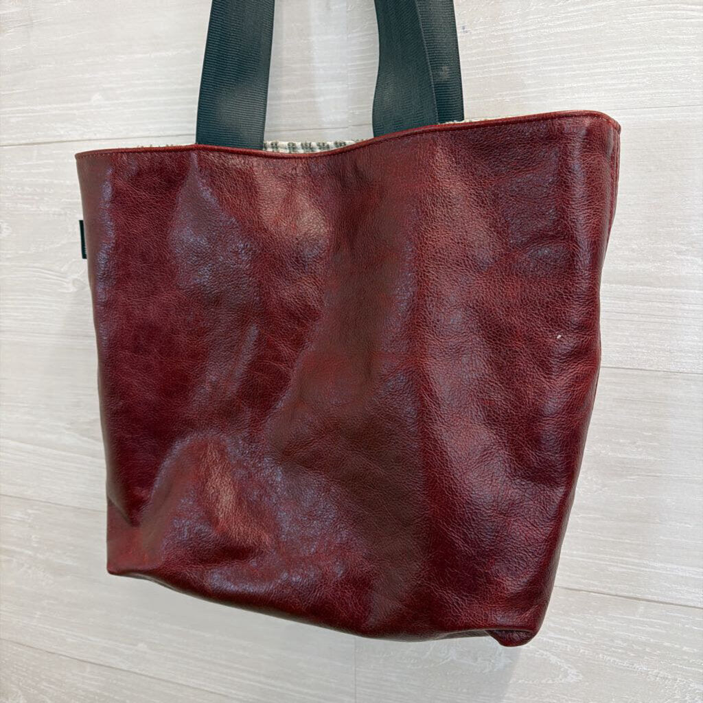 TXTUR Burgundy Leather Tote Purse