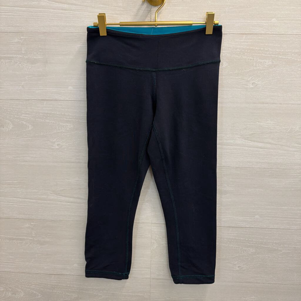 Lululemon Navy/ Blue Reversible Cropped Leggings 6