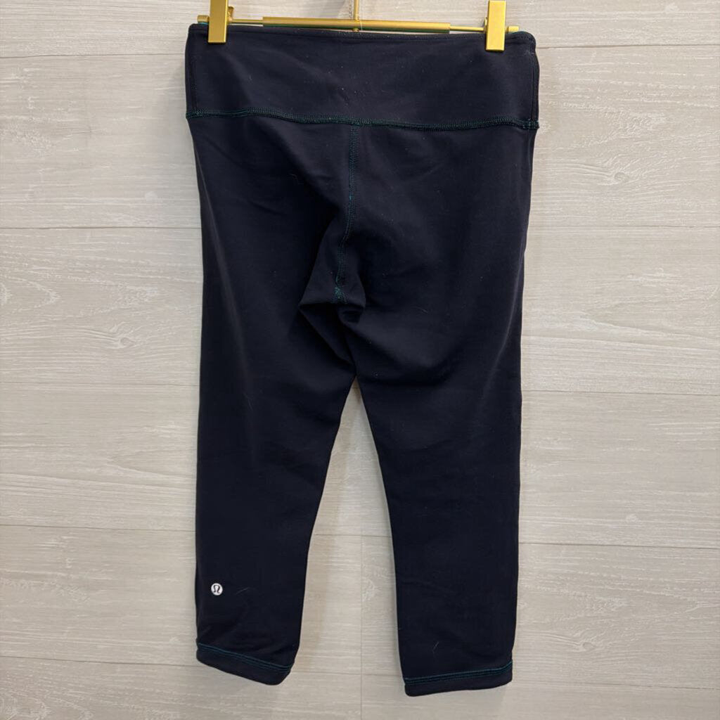 Lululemon Navy/ Blue Reversible Cropped Leggings 6
