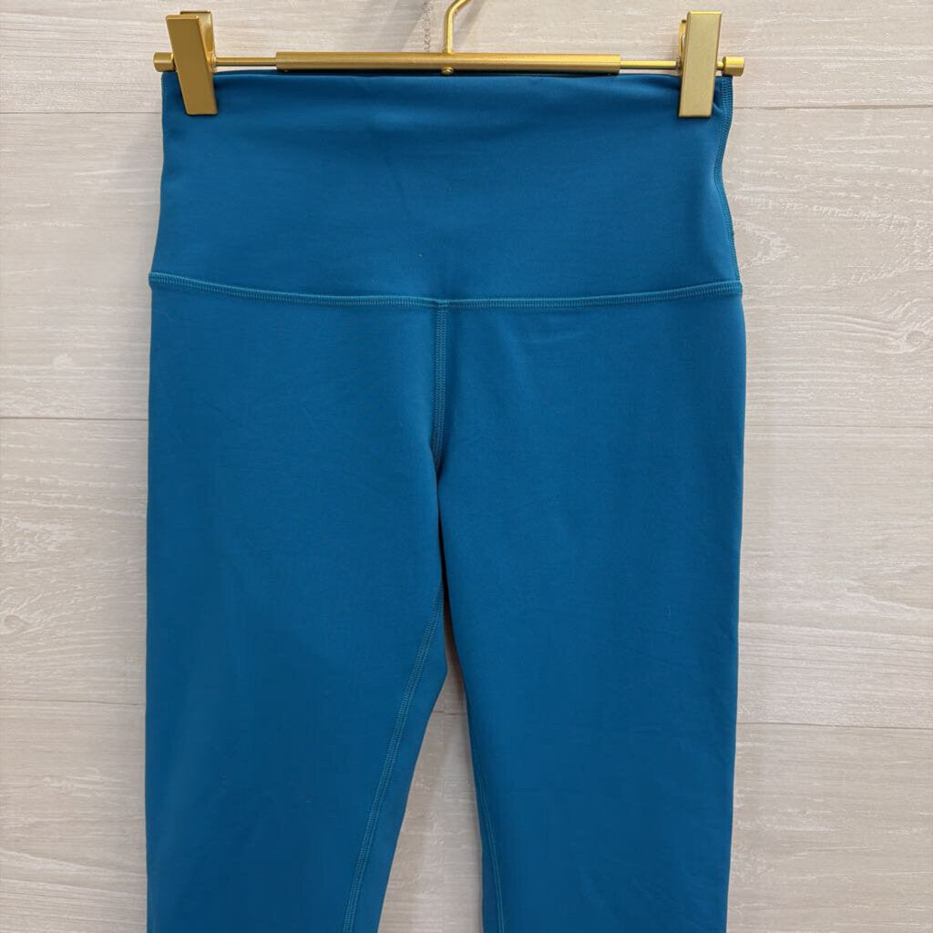 Lululemon Blue Cropped Leggings 6