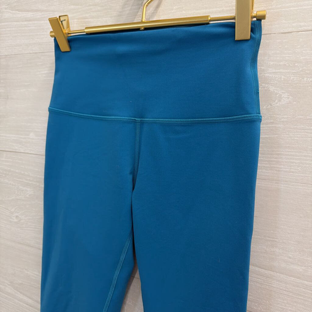 Lululemon Blue Cropped Leggings 6