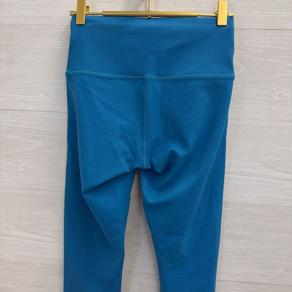 Lululemon Blue Cropped Leggings 6