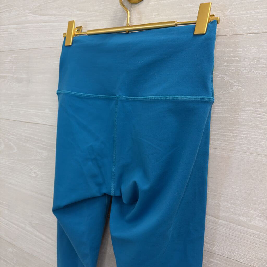 Lululemon Blue Cropped Leggings 6