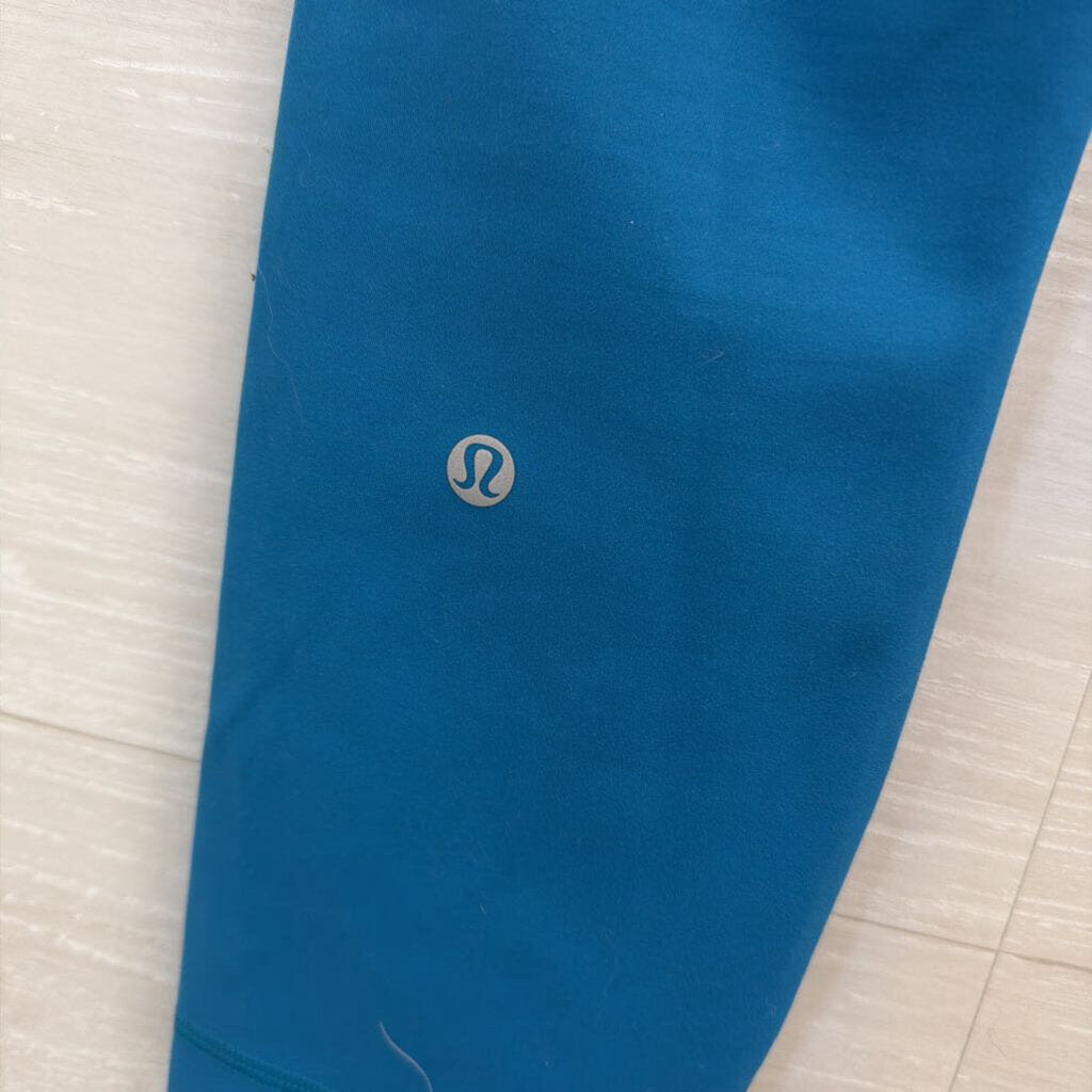 Lululemon Blue Cropped Leggings 6