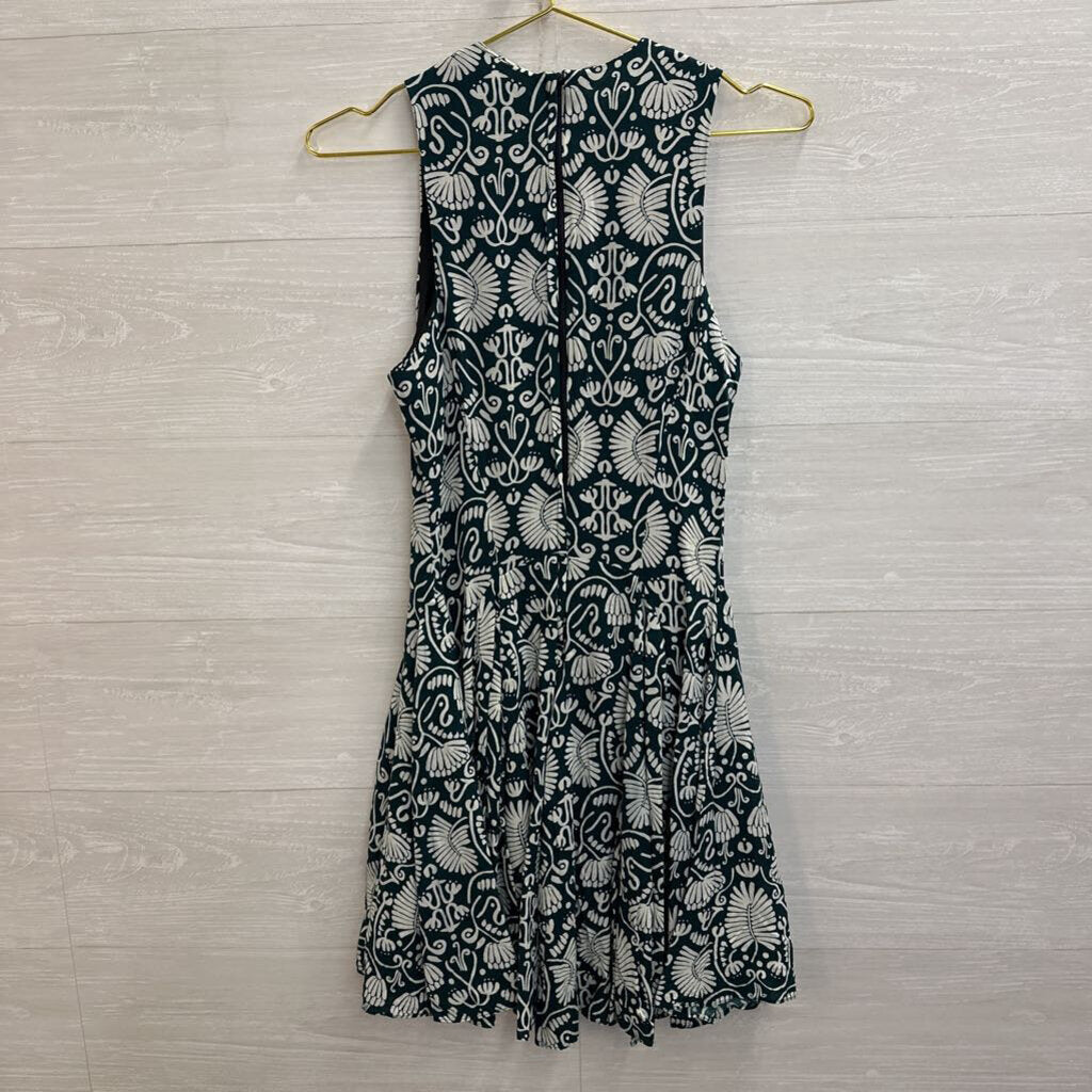 Green/ White Print Sleeveless Dress 6