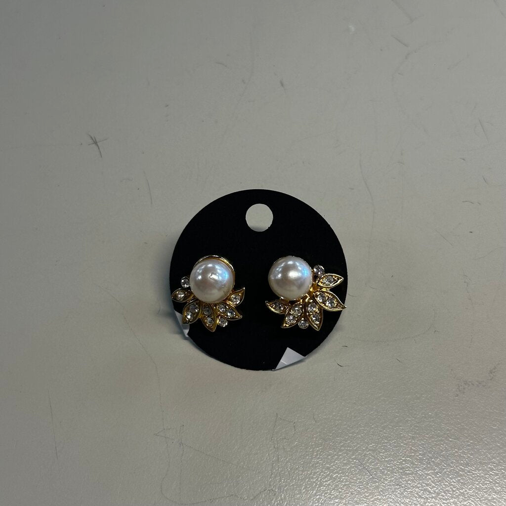 Gold/ Pearl Stud Earrings