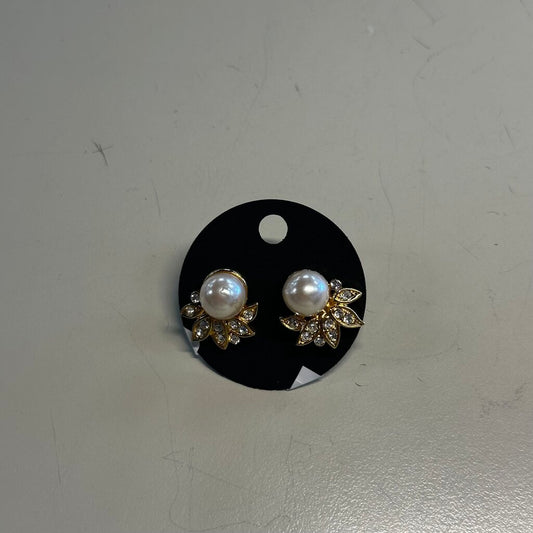 Gold/ Pearl Stud Earrings