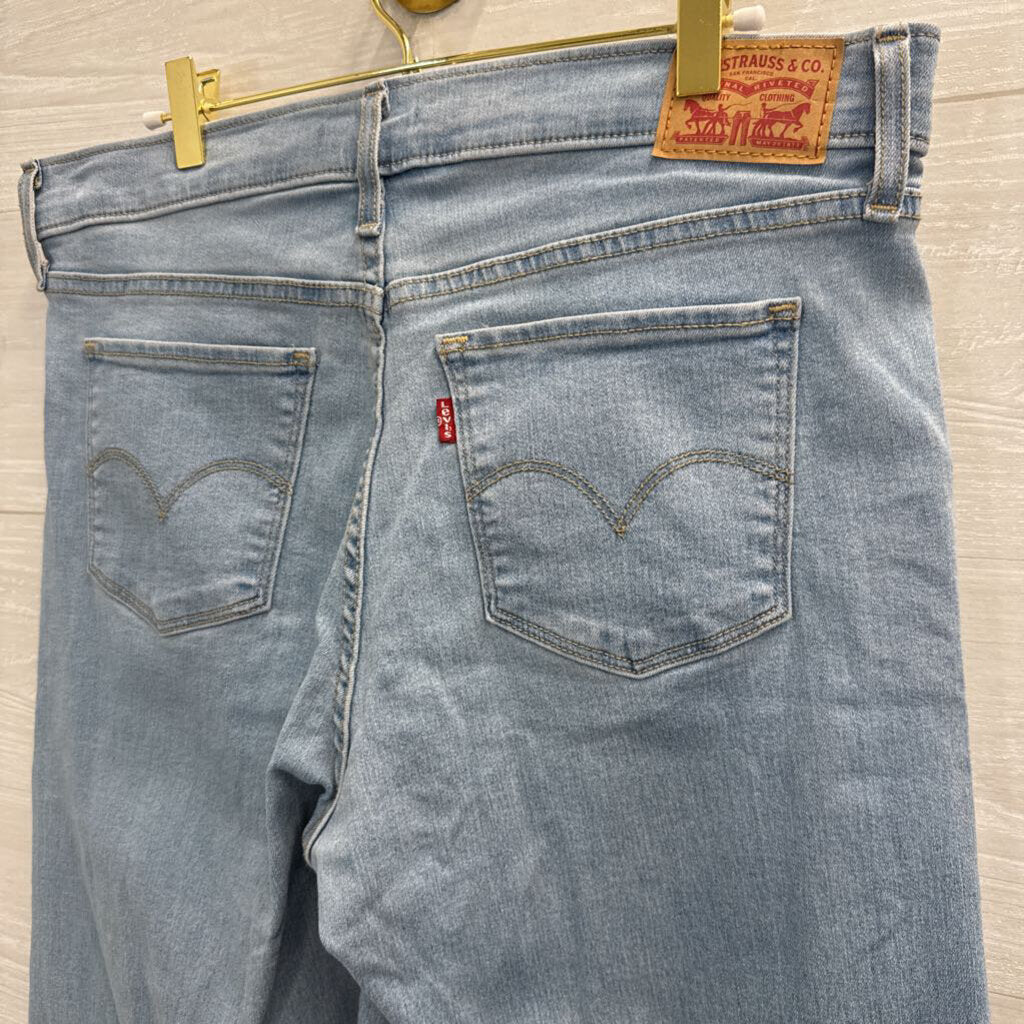 Levi Light Wash 318 Shaping Wide Leg Jeans 31