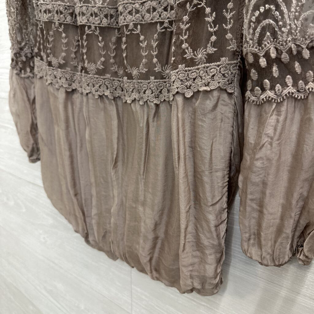 Lola Grey Embroidered Lace Long Sleeve Top Small