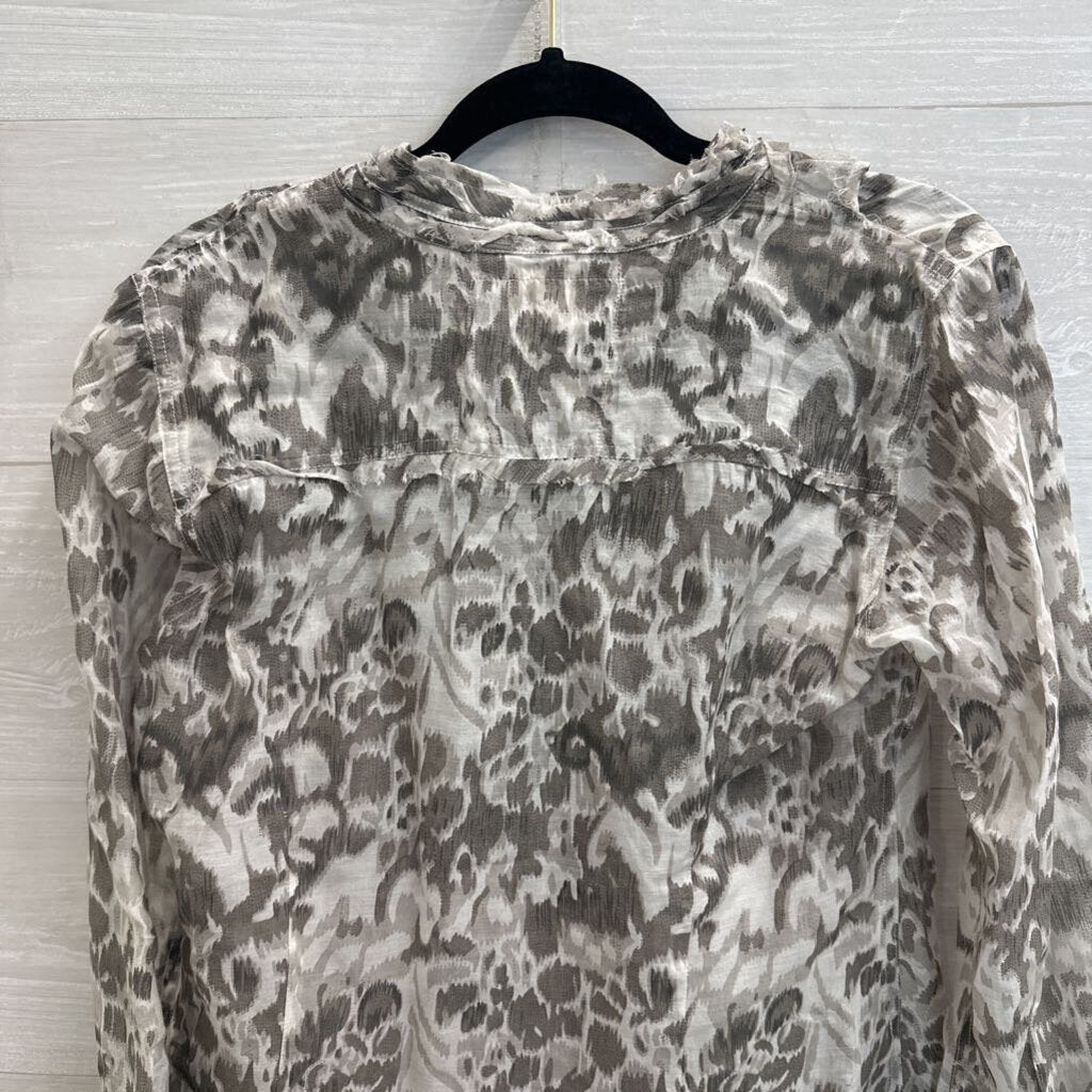 Shirts by Cino Grey/ White Print Ruffle Detail Long Sleeve Button Front Top Small