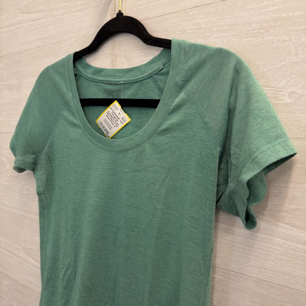 Patagonia Green Short Sleeve Top Small