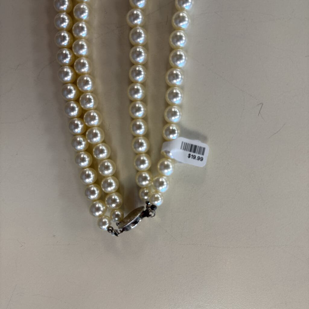 Double Pearl Strand Queen Necklace