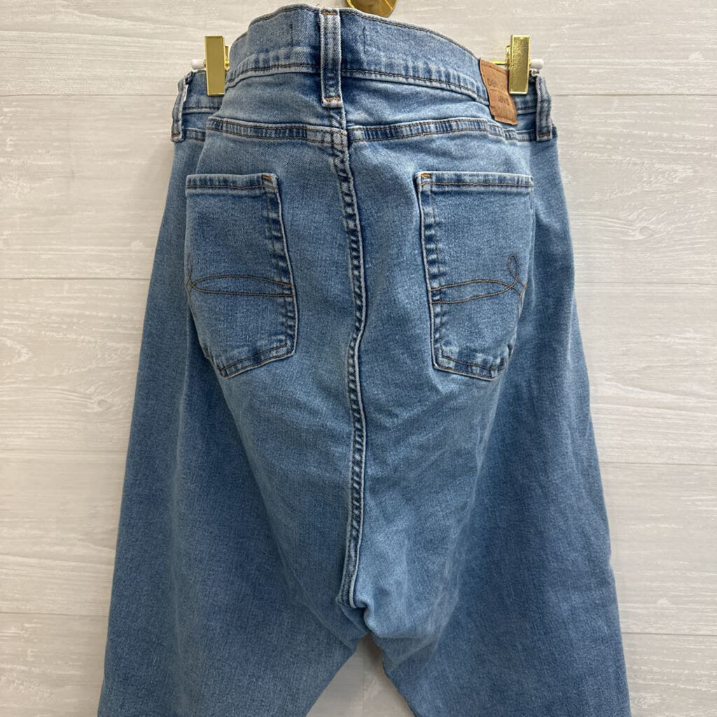 Denizen From Levi Medium Wash Boyfriend Jeans 34