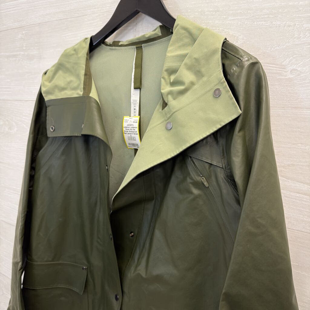 Lululemon Green Into the Drizzle Waterproof Rain Jacket 8