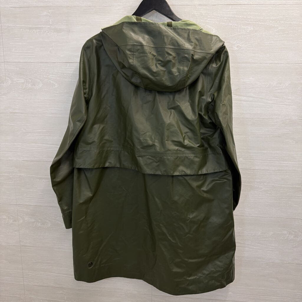 Lululemon Green Into the Drizzle Waterproof Rain Jacket 8