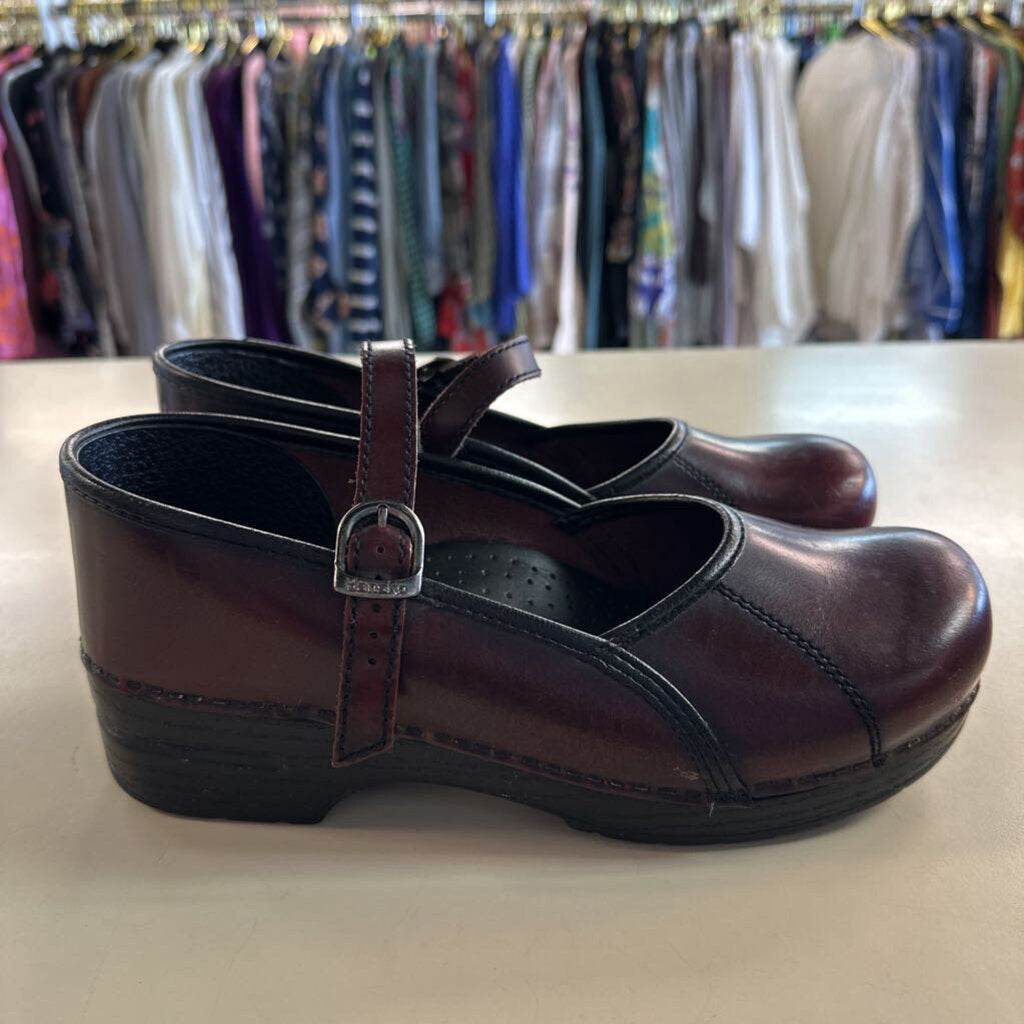 Dansko Burgundy Leather Marvelle Mary Jane Clogs 42