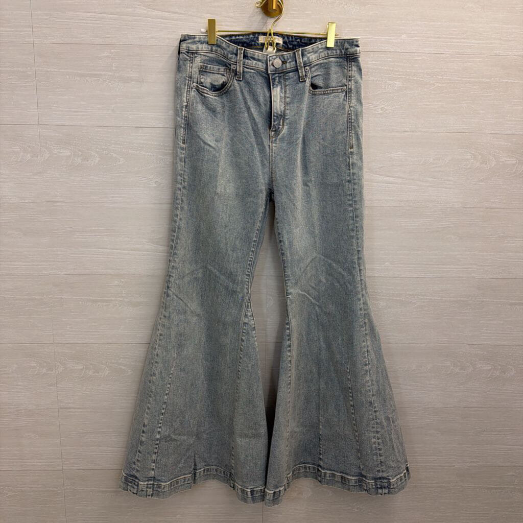 Festi Light Wash Shimmer Flare Leg Jeans 10