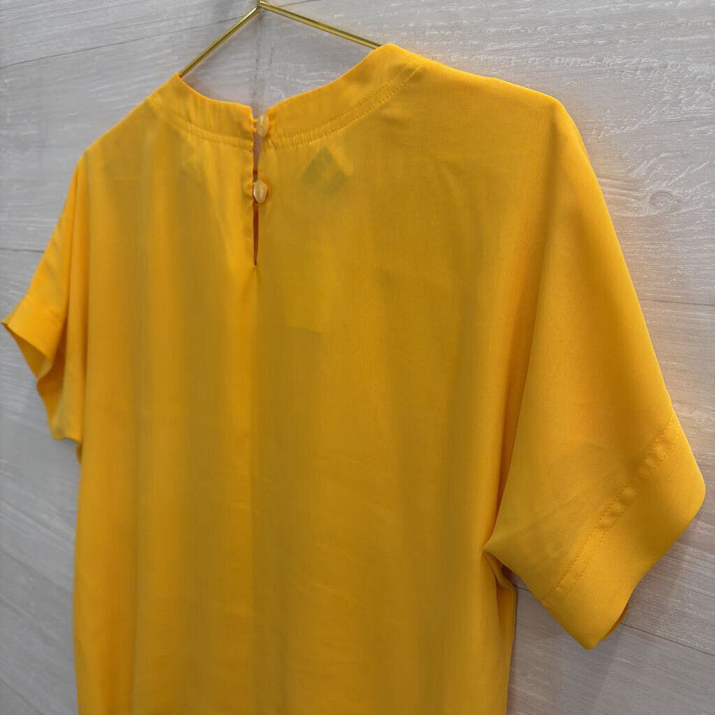 Vintage Leslie Fay Yellow Silky Short Sleeve Top 12