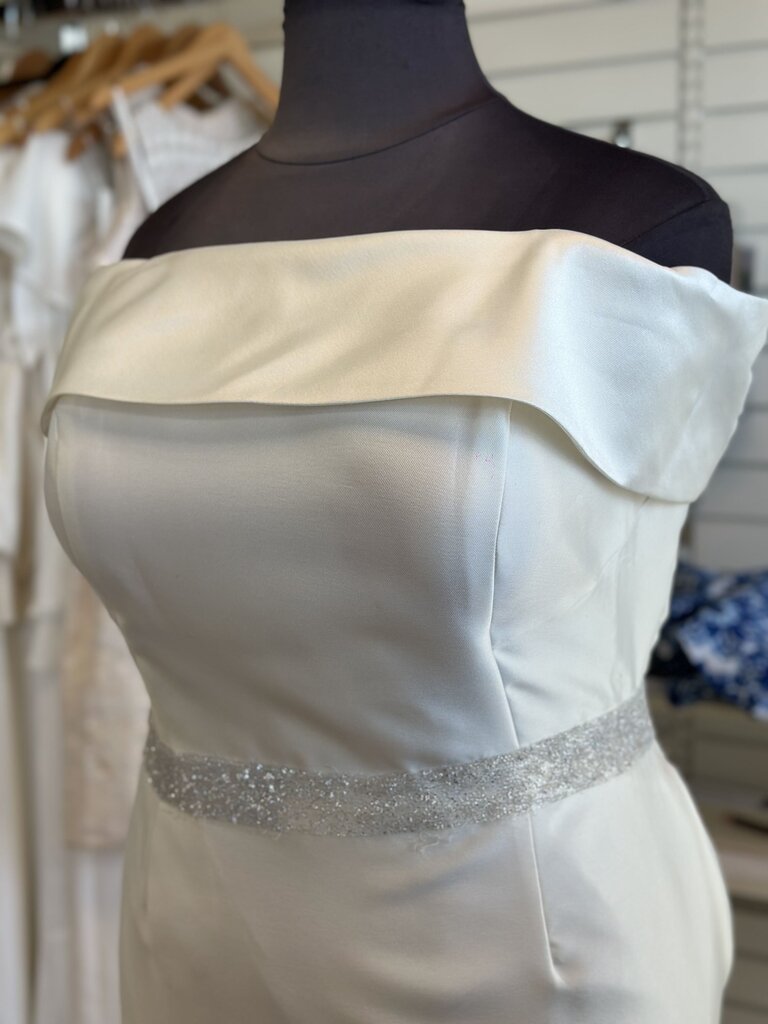 David's Bridal Ivory Off Shoulder Embellished 24W