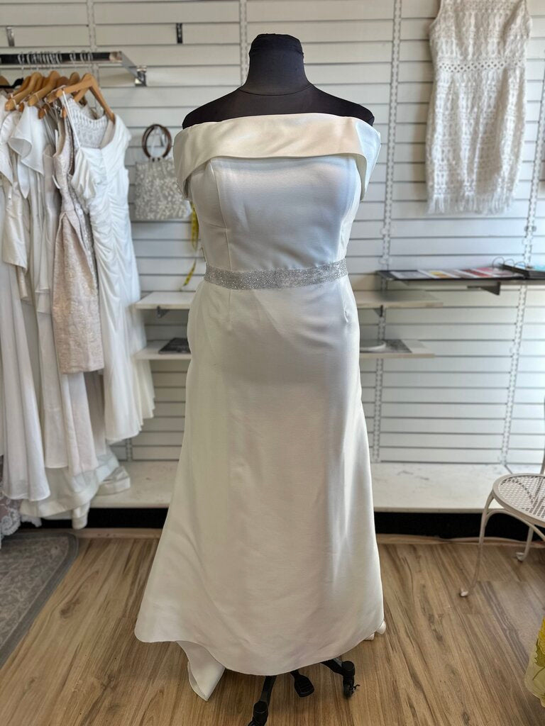 David's Bridal Ivory Off Shoulder Embellished 24W