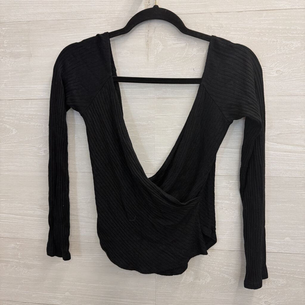 Reformation Black Ribbed Cropped Long Sleeve Top Medium