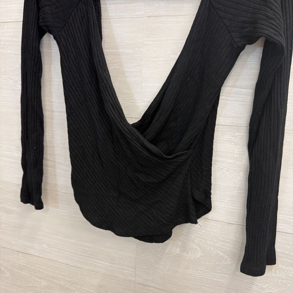 Reformation Black Ribbed Cropped Long Sleeve Top Medium