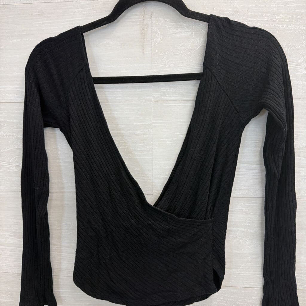 Reformation Black Ribbed Cropped Long Sleeve Top Medium